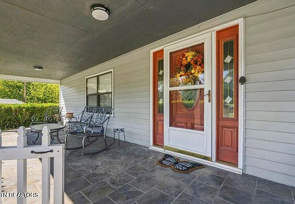 4th image of 304 Shaddon Rd