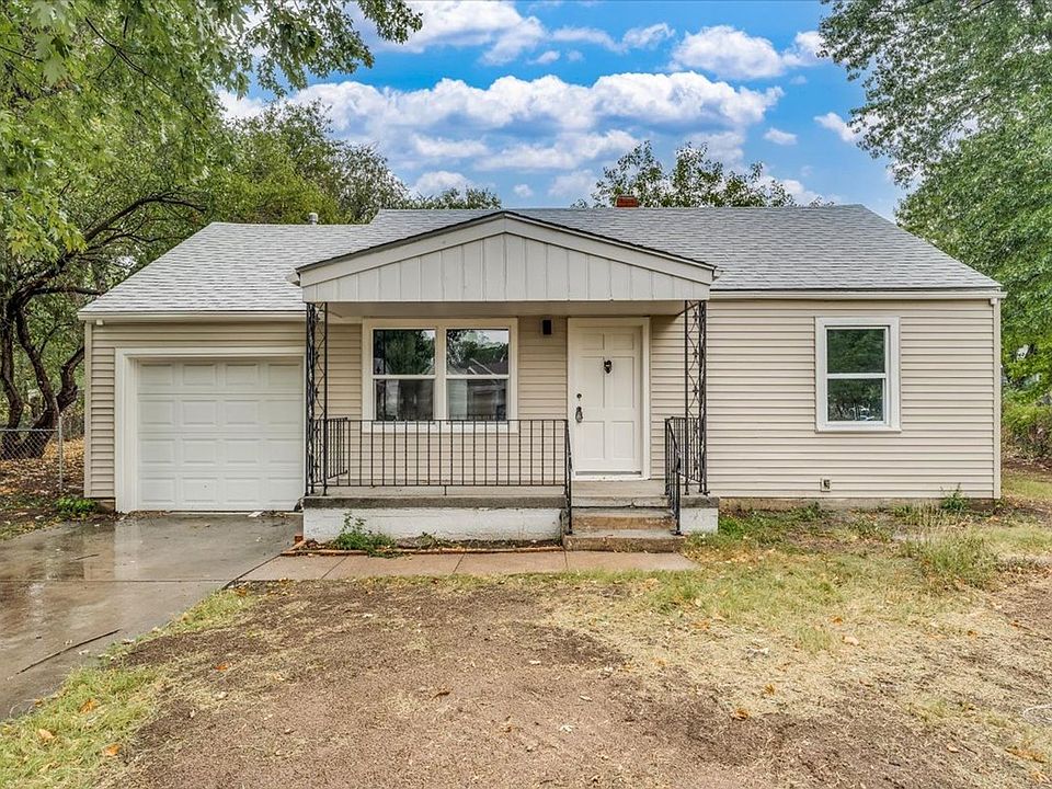 1st image of 804 S Bleckley Dr