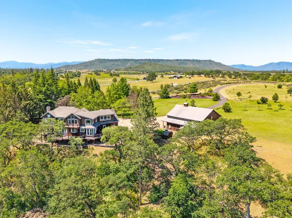 13334 Modoc Rd, White City, OR 97503