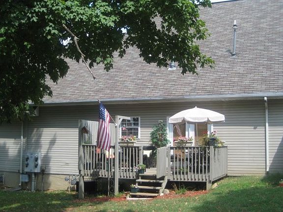 Deck for entertaining
