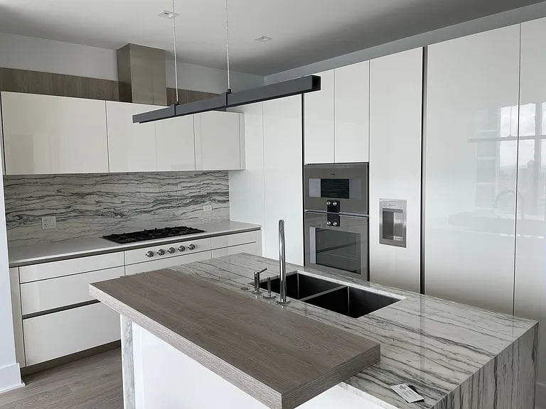 363 E Wacker Dr #3605 — Photo 3