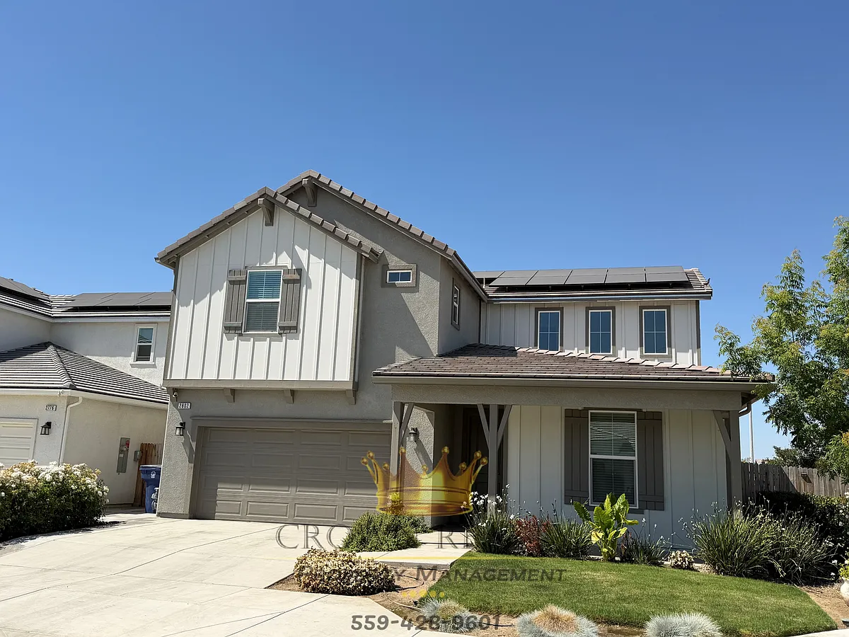 Building Photo - 2802 Sand Hills Ave