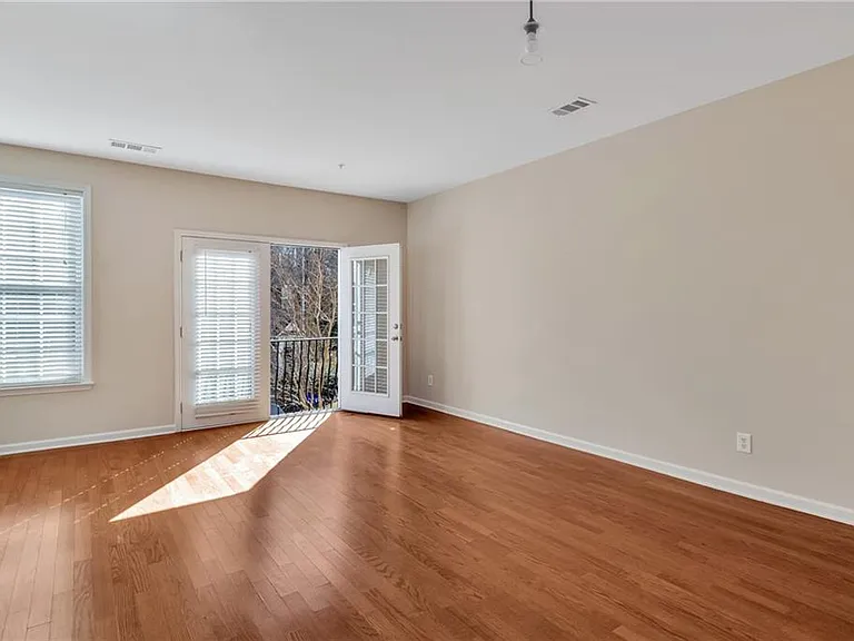 6174 Indian Wood Cir SE — Photo 11