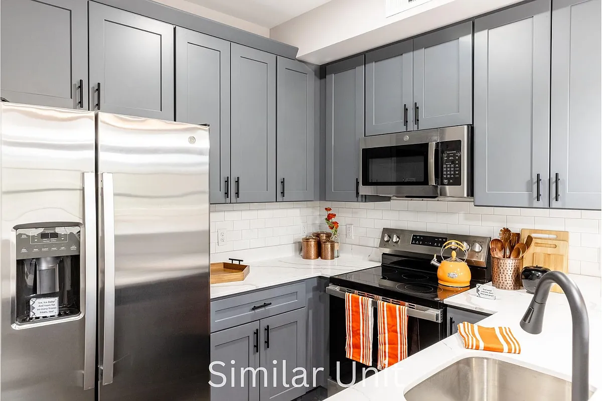 Building Photo - 13 Stickney Ave #13S8