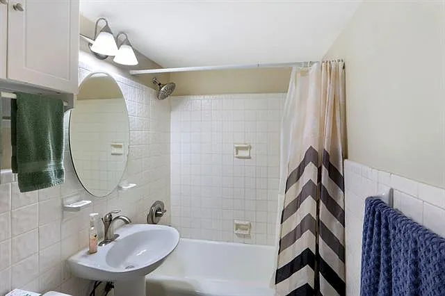 1205 Saint Charles Ave #313 — Photo 14