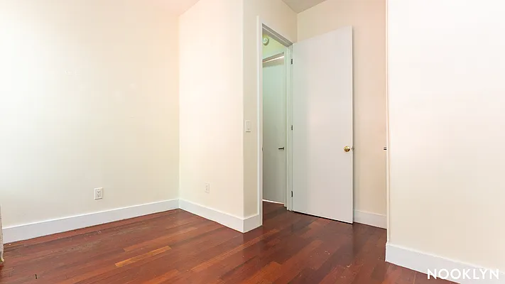 Rented by Nooklyn NYC LLC | media 35