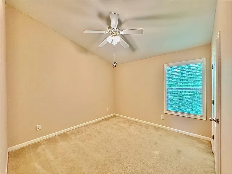 370 Creek Manor Way — Photo 11