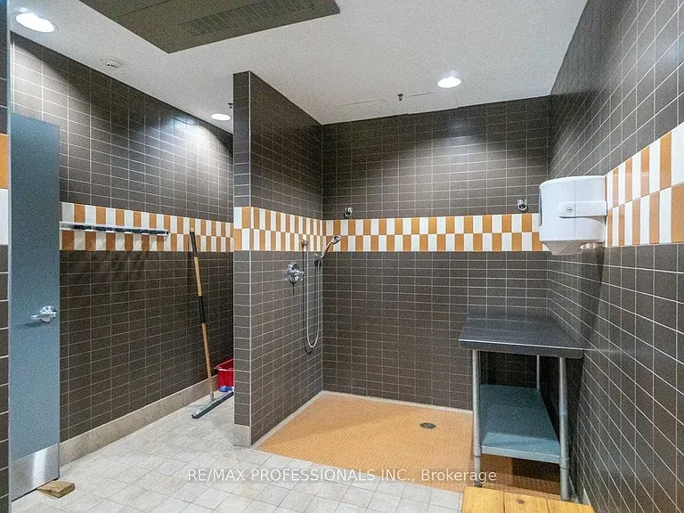 1055 Southdown Rd #1311 — Photo 35