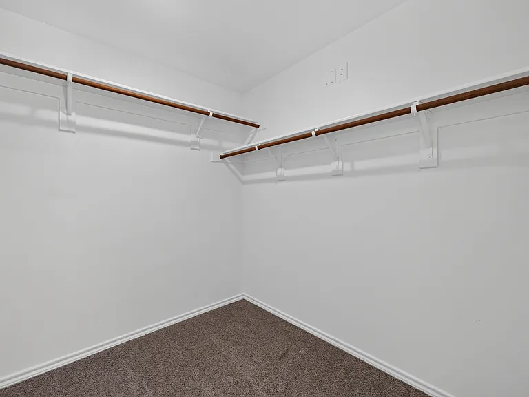 717 Sweet Pea Dr — Photo 25