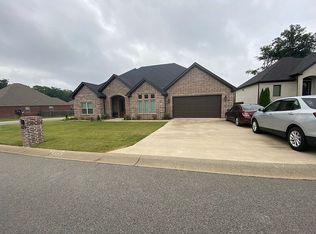 5022 Maple Leaf Dr, Benton, AR 72019