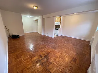 191 East 17th Street, #103