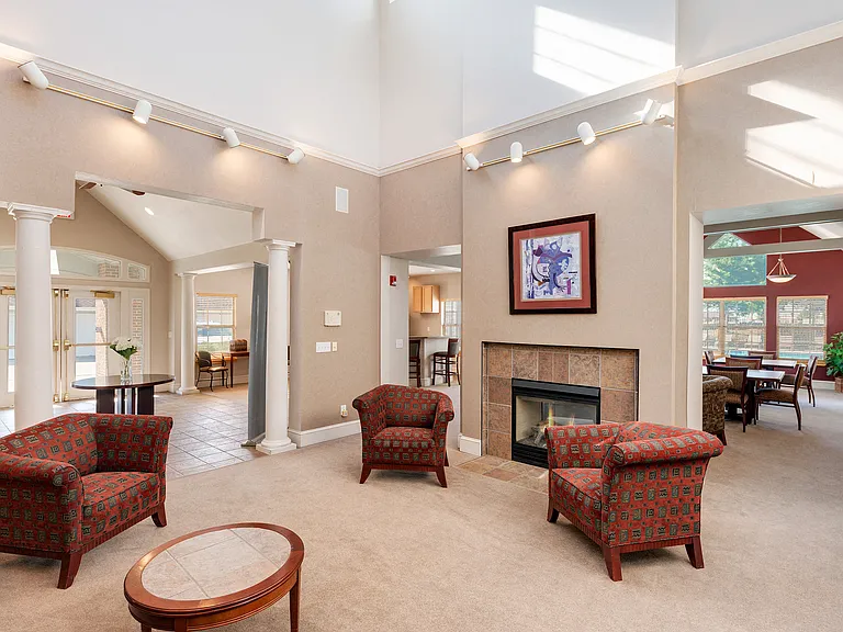 High Pointe — Photo 14