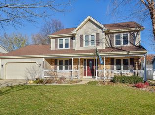 1353 Lance Ln, Carol Stream, IL 60188