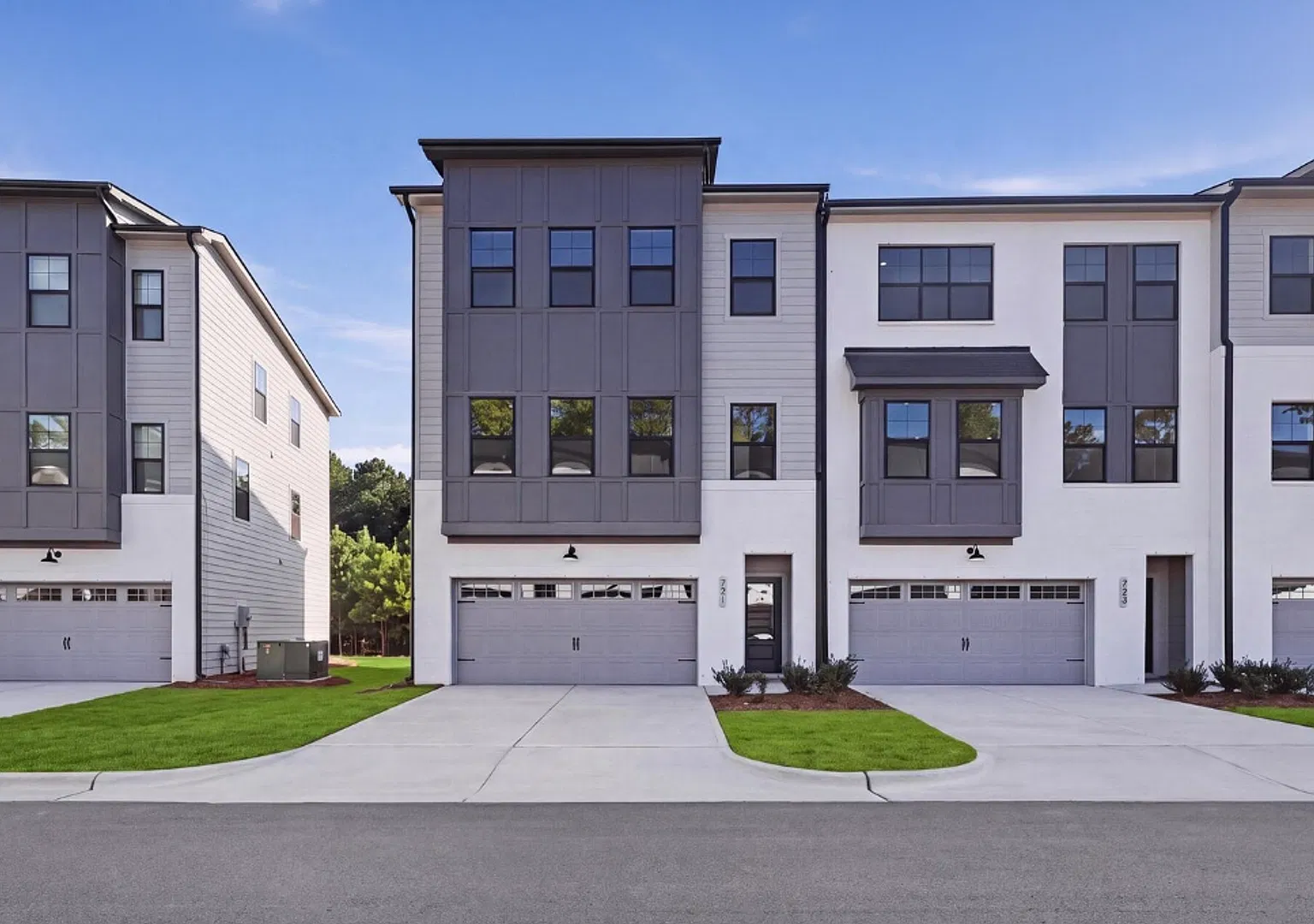 Modern, End Unit, New Construction Townhome | 4 Bedrooms, Prime Location — Photo 1