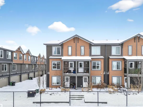 3025 151st Ave NW #11, Edmonton, AB T5Y 3W4