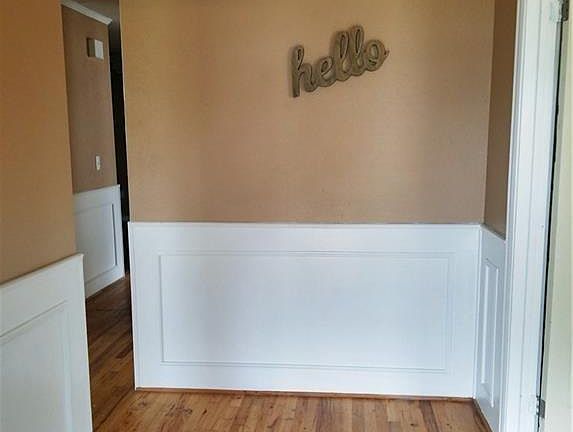 2nd image of 613 S Avenue J