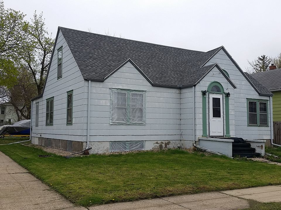 1st image of 1124 7th Ave