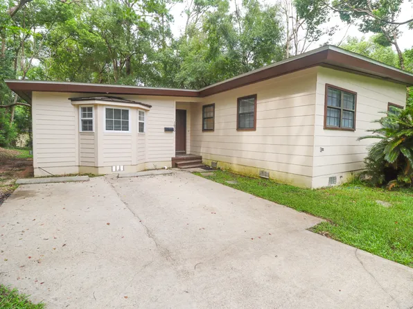1630 Mayhew St, Tallahassee, FL 32304