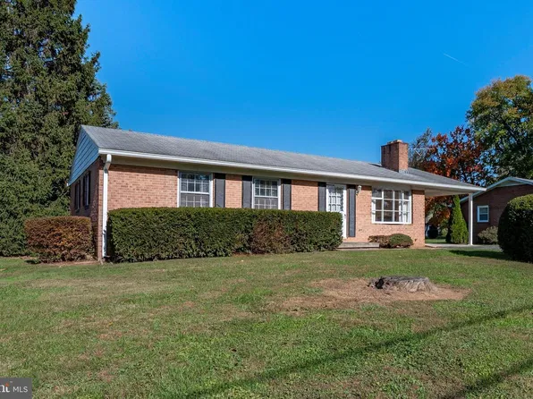 6992 Clover Hill Dr, Frederick, MD 21702