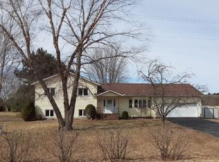 39634 Hemingway Ave, North Branch, MN 55056