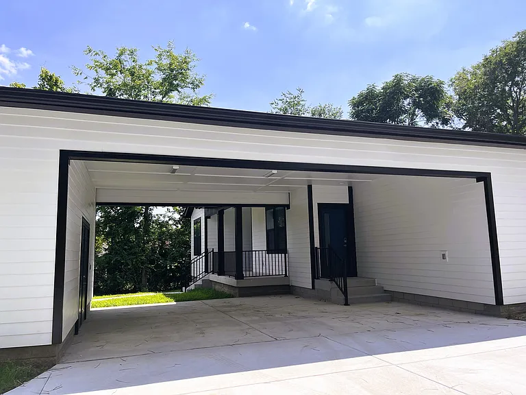 1516 Jones Ave — Photo 3