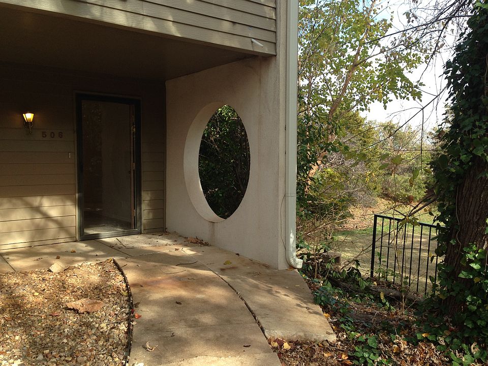 1st image of 11140 Stratford Dr APT 506