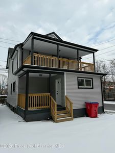 28 7th Ave, Carbondale, PA, 18407