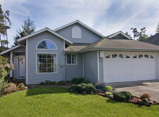 950 8th St, Florence, OR 97439