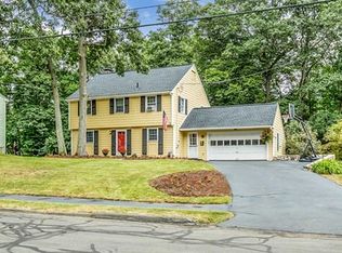 44 Ledgewood Dr, Danvers, MA 01923
