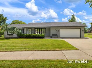 281 Orlando Ave, Holland, MI 49423