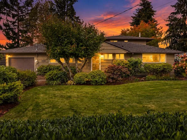 3566 Sunset Drive W, University Place, WA 98466