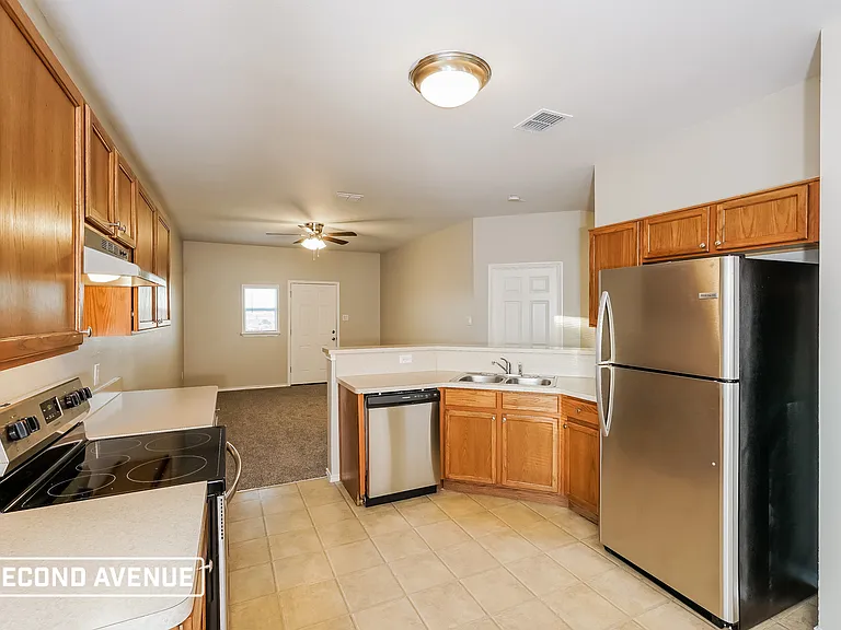 204 Freedom Trl — Photo 4