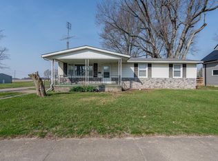 620 S 1st St, Van Buren, IN 46991