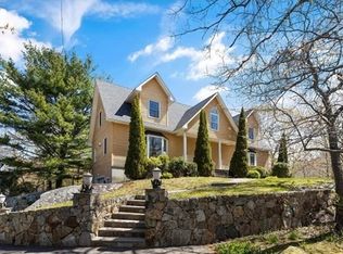 19F Hammersmith Dr, Saugus, MA 01906