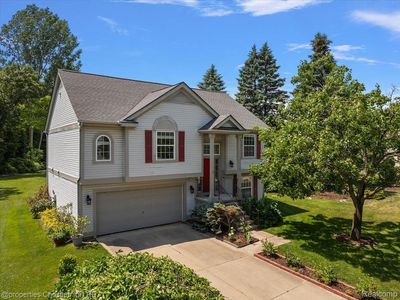 6873 Fox Ln, Waterford, MI, 48327