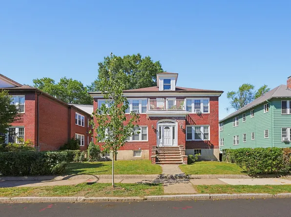 91 Verndale St, Brookline, MA 02446