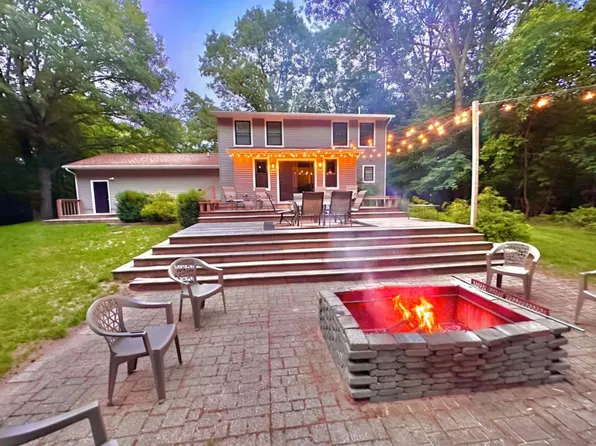 745 N Buys Rd, Muskegon, MI 49445
