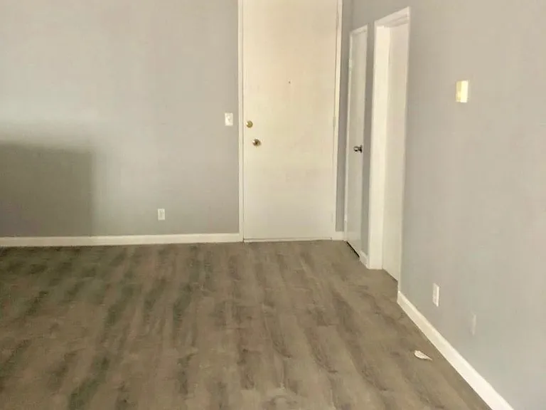 324 S Saint Andrews Pl — Photo 6