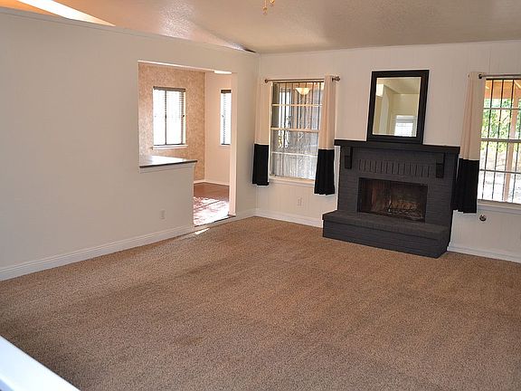 4th image of 617 El Parque Dr