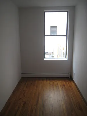 Rented by City Connections Realty | media 8