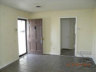 5th image of 4027 Leroy Ave