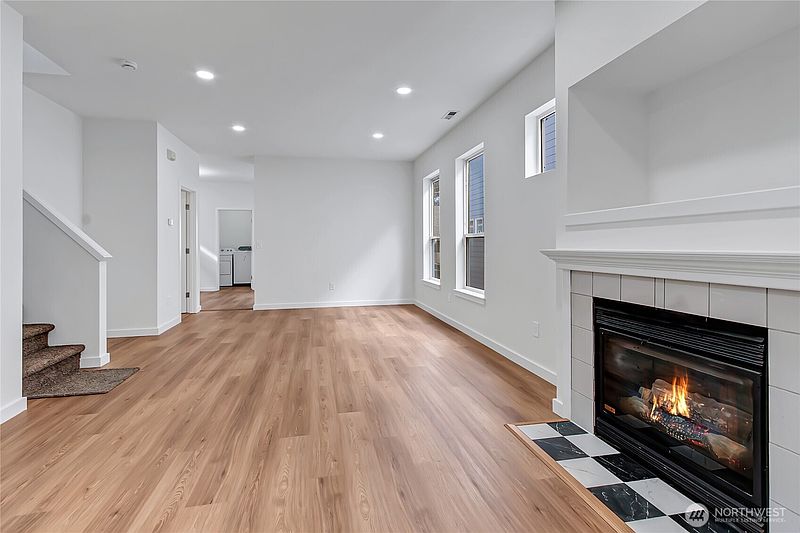 4th image of 34710 SE Kinsey St.