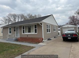 217 W 19th St, Grand Island, NE 68801