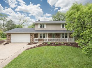 1407 Drove Ave, Downers Grove, IL 60515