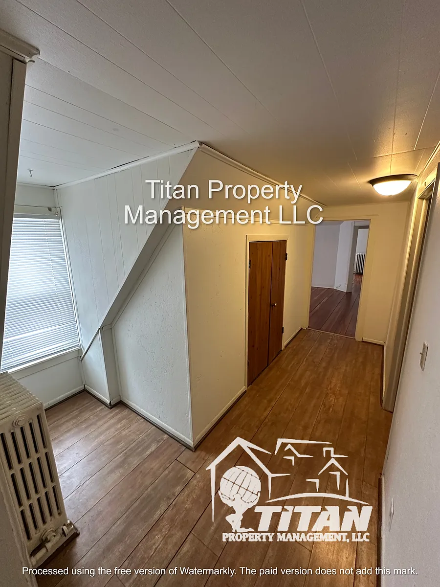 Building Photo - 1436 N Main St #A