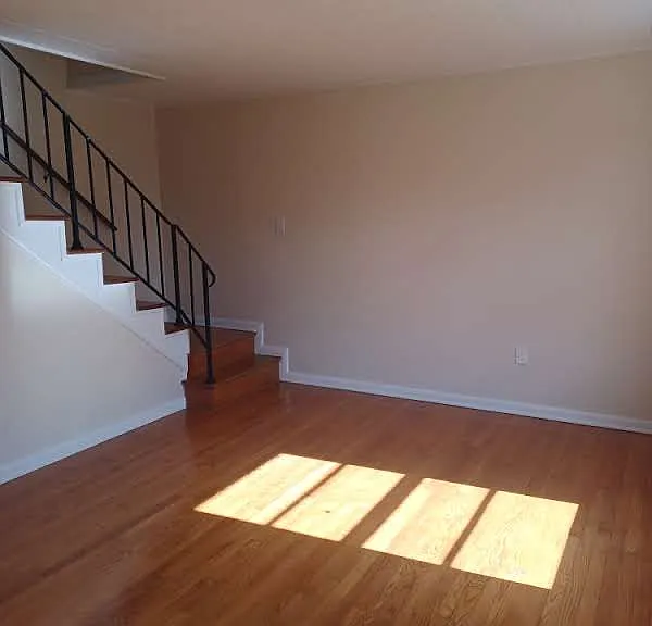 204 E Whitlock Ave #1 — Photo 2