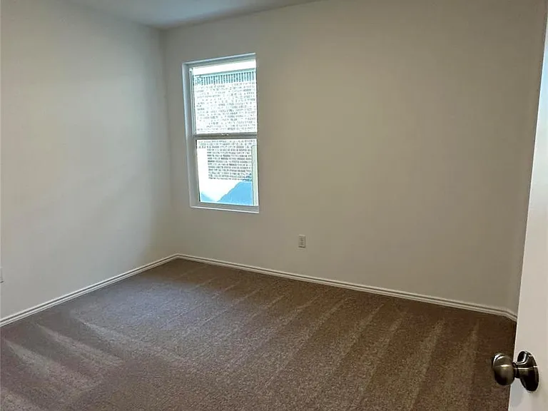 1704 Frontenac St — Photo 9