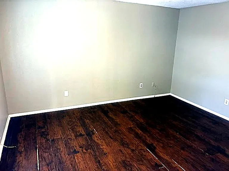 210 N Vanderveer St #7 — Photo 13