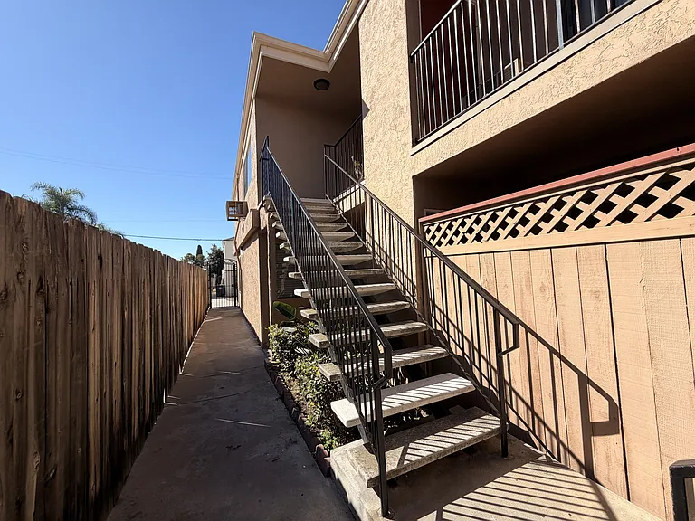 2843 C St #10 — Photo 19