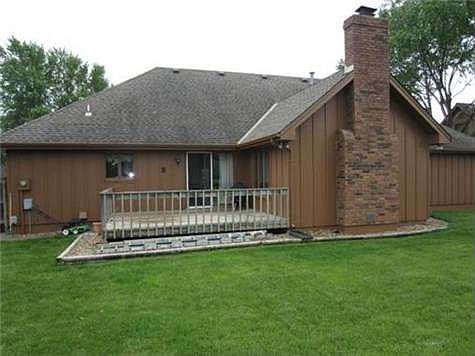 5th image of 1606 NE Debonair Dr